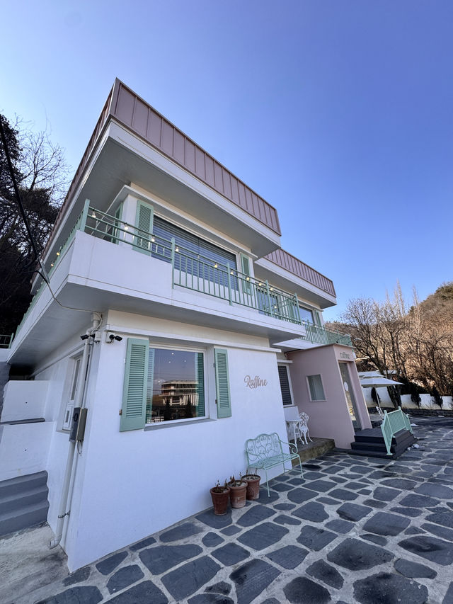 나주 드들강 파스텔톤의 앤틱카페, 라피네