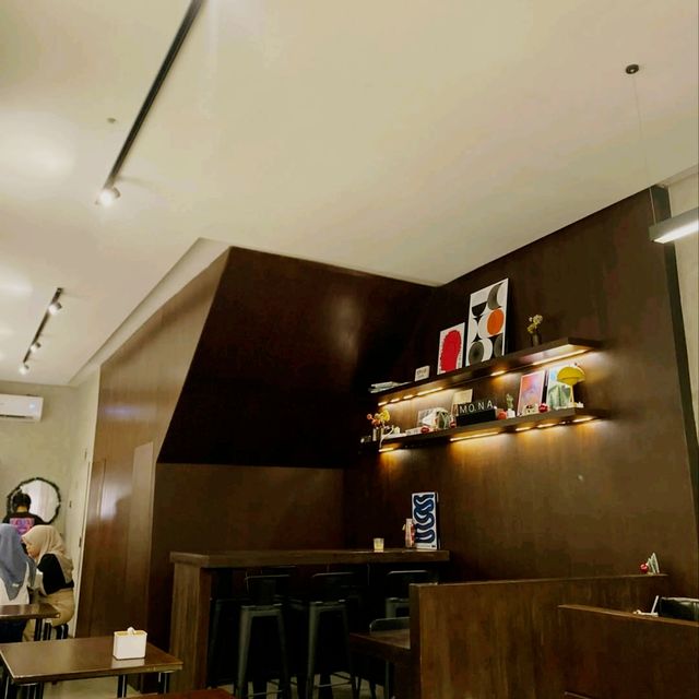 Mona Coffee and Space