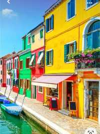Strolling Through the Charm of Burano & Murano