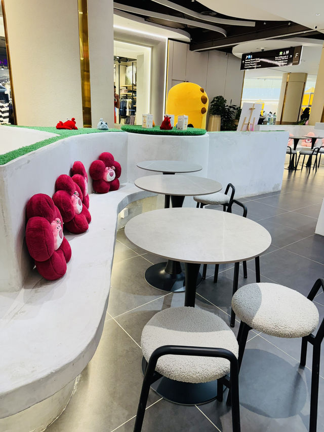 Hidden Gem Alert! A Nostalgic Cafe That Brings Back Childhood Memories