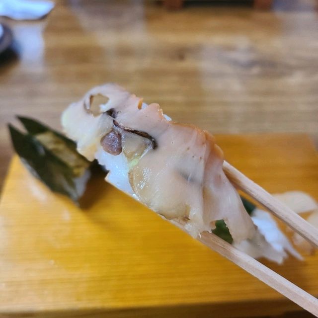 일본 사카이미나토 맛집)이로하스시 - 사카이미나토 100년된 오래된 스시 맛집
