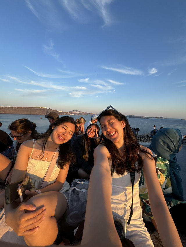 Sunset in Oia – A Magical Experience in Santorini! 🌅✨