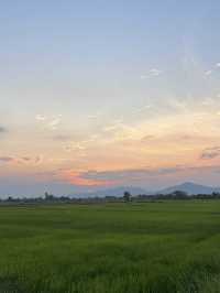 ชมพระอาทิตย์ตก ที่บ้านน้ำชำ 🌥️
