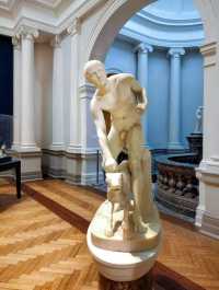 Exploring the Art Gallery of New South Wales, absolutely a cool experience! 