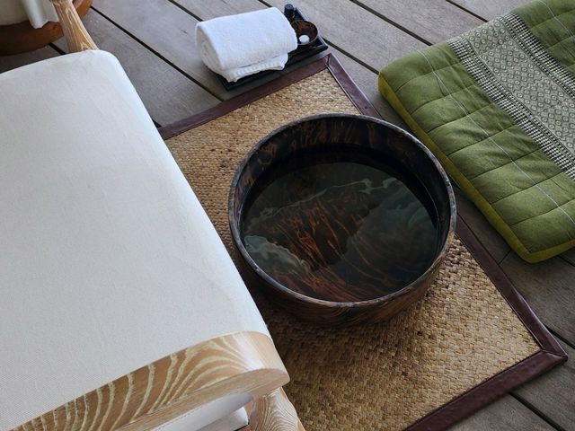 [🇲🇻モルディブ] エメラルドの海を眺めながら – 至福のスパ＆ヨガ体験