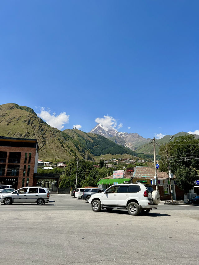 Springtime in Georgia: The Sky-High Town of Kazbegi⛰️