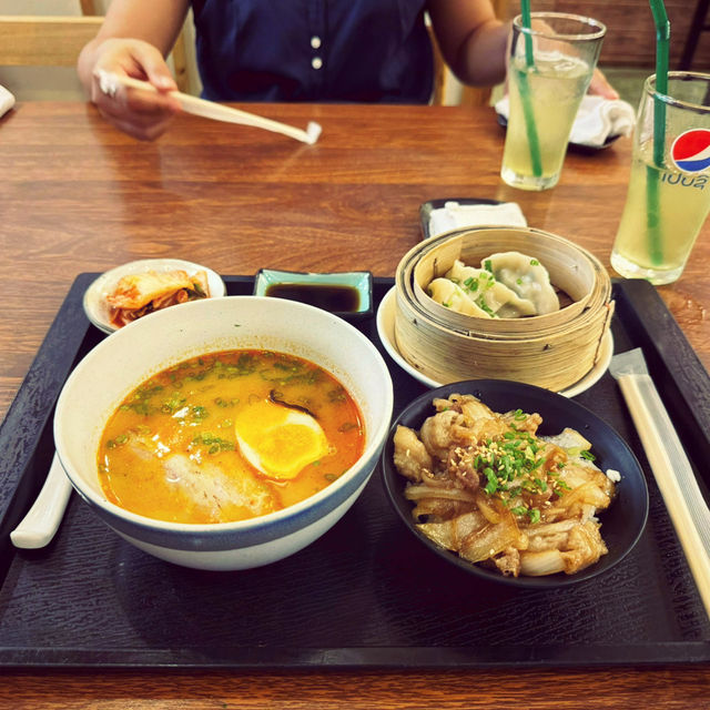  Koharu Japanese Restaurant เวียงจันทน์ 🍜🇯🇵