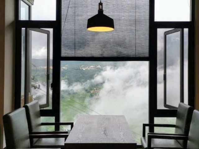 元陽雲上天上花鄉客棧，躺在床上就能看梯田日出雲海！