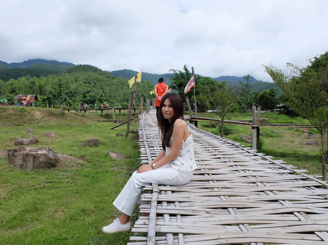 สะพานไม้ไผ่บ้านแพมบก (โขกู้โส่) 🌳