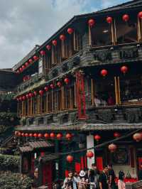 “Alishan Cherry Blossoms: A Mountain Wonderland in Full Bloom”