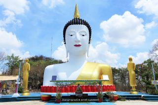 Khao Phukha Chulamani Temple