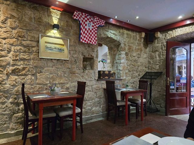 Milo restaurant 