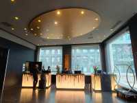 鬧中取靜的優質酒店---蘇黎世大廈萬麗酒店 Renaissance Zurich Tower Hotel