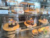 Mama don't like espresso bar & bake lab.