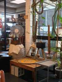 A Cozy Hideout for Bookworms and Brunch Lovers