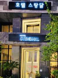 Stendhal Hotel Review: A Comfortable Stay for Couples with Early Check-in Perks 