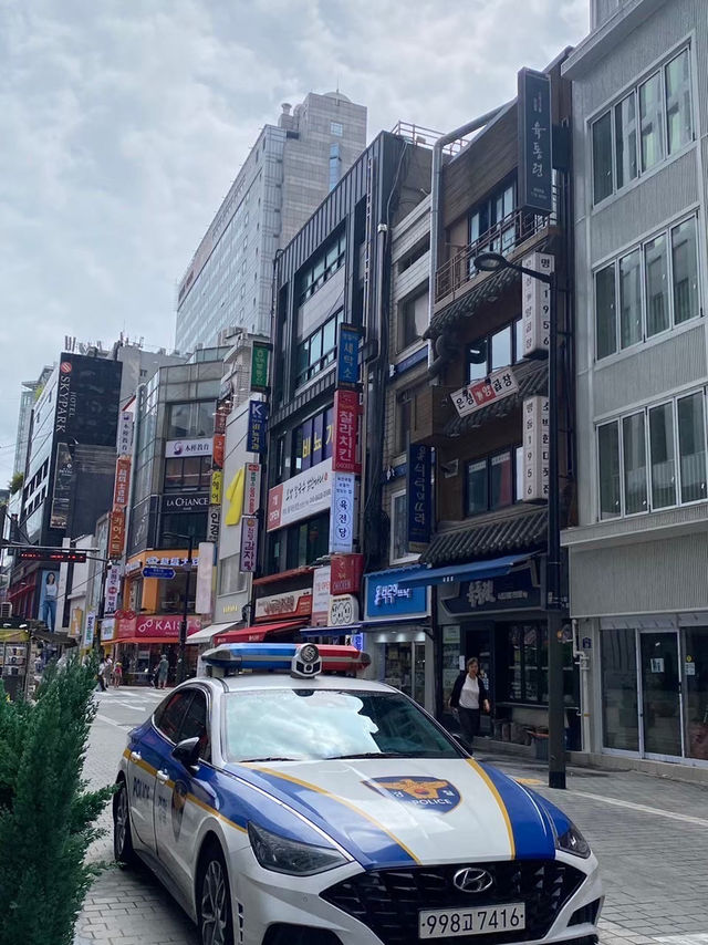 🛍️ Myeongdong Shopping Street 