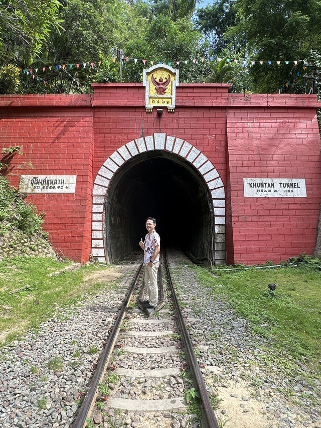 สัมผัสตำนานรถไฟสายประวัติศาสตร์ ท่ามกลางธรรมชาติ