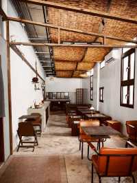 Enjoy Cappucino At Songshan District