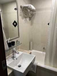 Rosedale Hotel Hong Kong, Comfort in the Heart of Causeway Bay