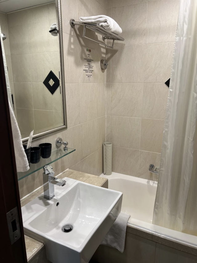 Rosedale Hotel Hong Kong, Comfort in the Heart of Causeway Bay