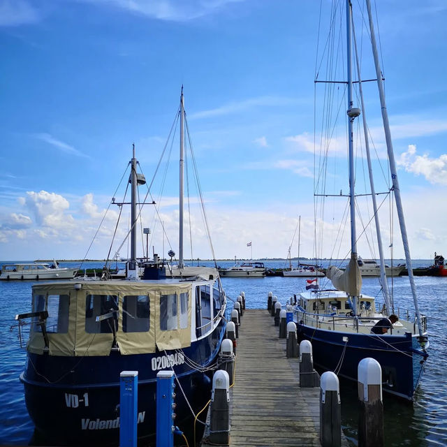 🌊🎣 Volendam Summer Escape: A Postcard-Perfect Dutch Fishing Village  