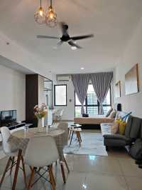 Poolside Peace and City Views: Alinea Suite Review