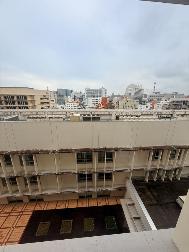 沖繩｜巴士總站旁交通超便利 東急Rei飯店空間寬敞