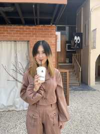 คาเฟ่ไม่ลับย่านอารีย์ มุมถ่ายรูปเยอะมาก🫶🏻