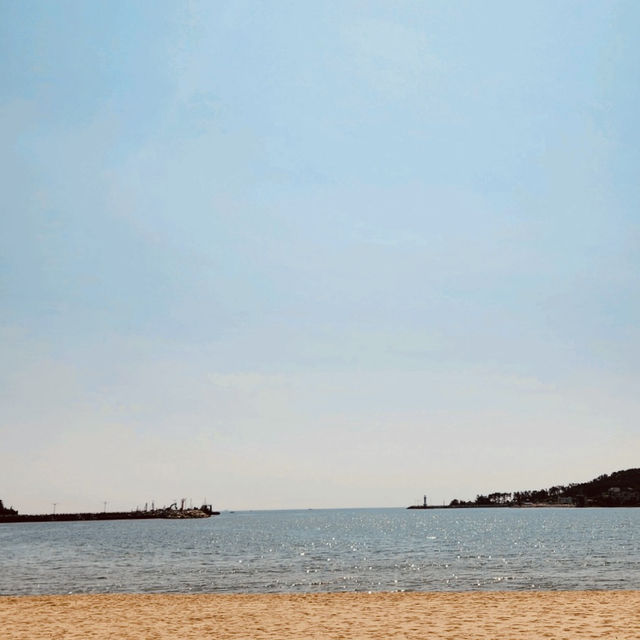 Ilgwang Beach, Busan: A Local's Gem for Tranquil Seasides and Charming Cafes