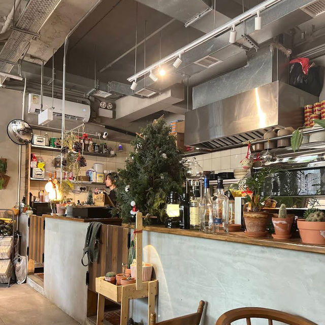 By the Train Café captures the spirit of Hong Kong’s eclectic café culture