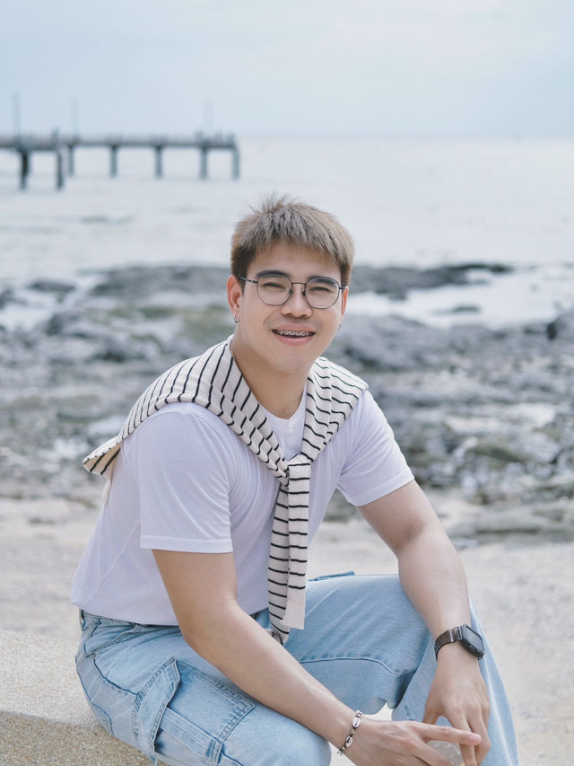 🌅 Casa Tropika Bangsaen – คาเฟ่ริมทะเลฟีลบีชคลับ