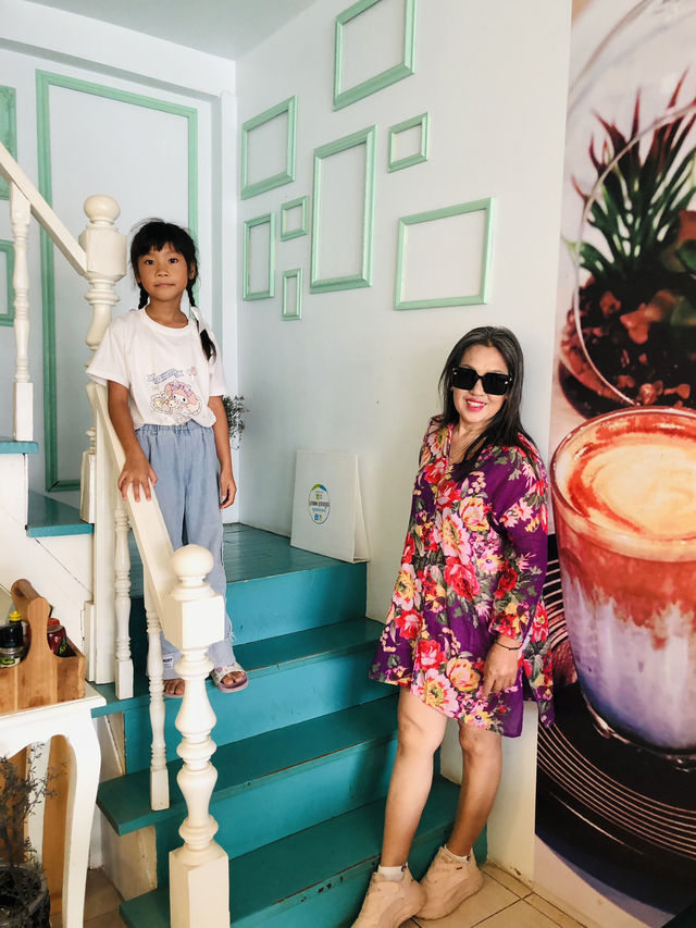 คาเฟ่สไตล์โฮมมี่ ใกล้ฉัน บ้านเขียว แม่จัน