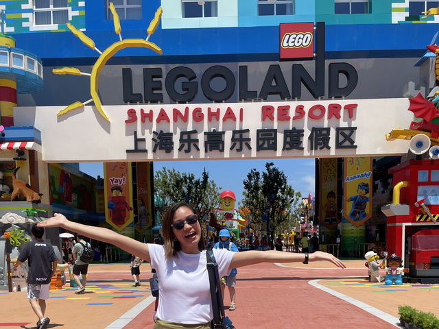 Biggest Legoland in the 🌎 is in Shanghai China 🇨🇳 