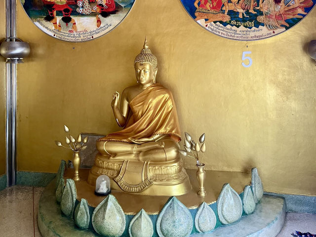 Phra Maha Chedi Tripob Trimongkol