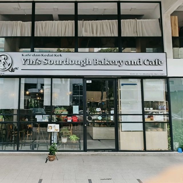 Yin's Sourdough Bakery & Café at Uptown 37