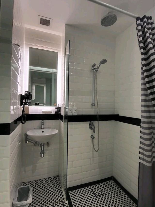 “Boutique Comfort by Lavender MRT”