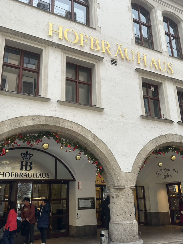 Hofbrauhaus: Where Dukes, Dictators & Drunks Clink Steins