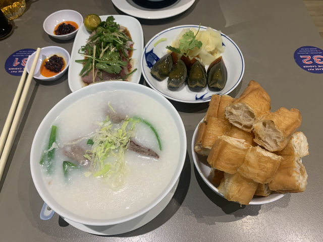 🥣 Mui Kee Orchard — Silky Porridge and Old-School Comforts