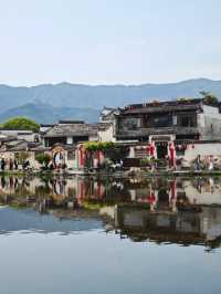 The Frame Never Ends: Hongcun Through the Lens