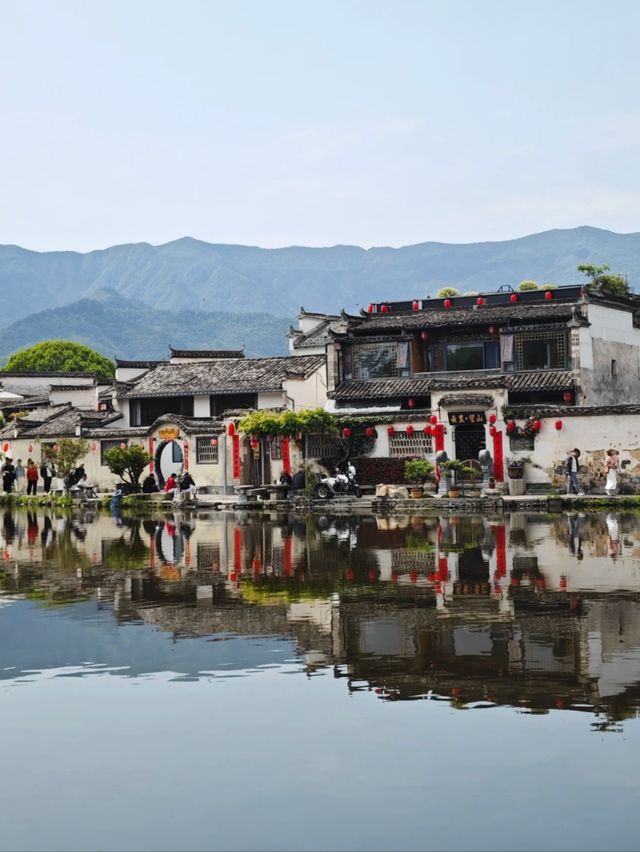 The Frame Never Ends: Hongcun Through the Lens