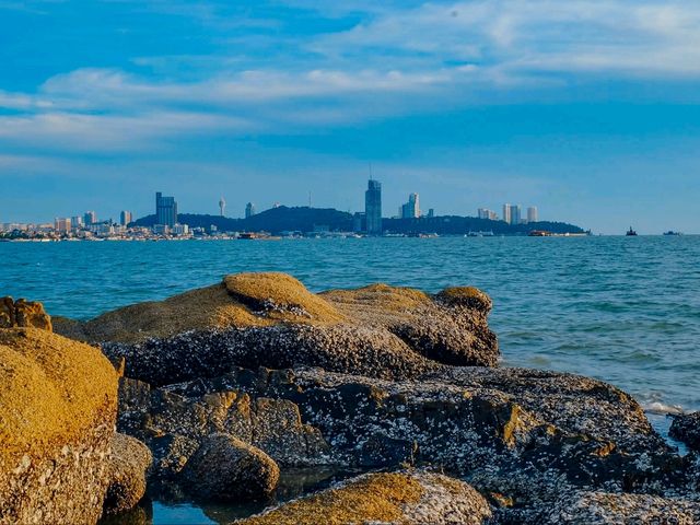 หาดลับพัทยา