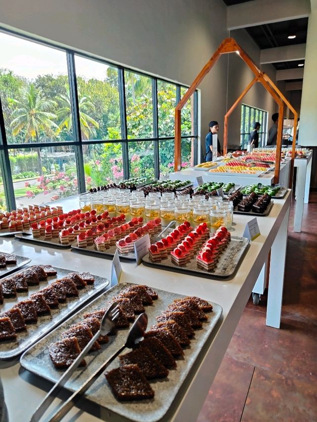 🌺 A Taste of Bali Beneath Grand CeilingsVenue: Bali International Convention Centre