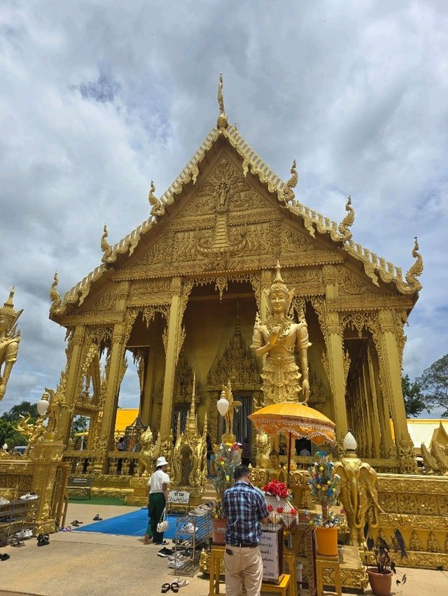 วัดปากน้ำโจ้โล้
