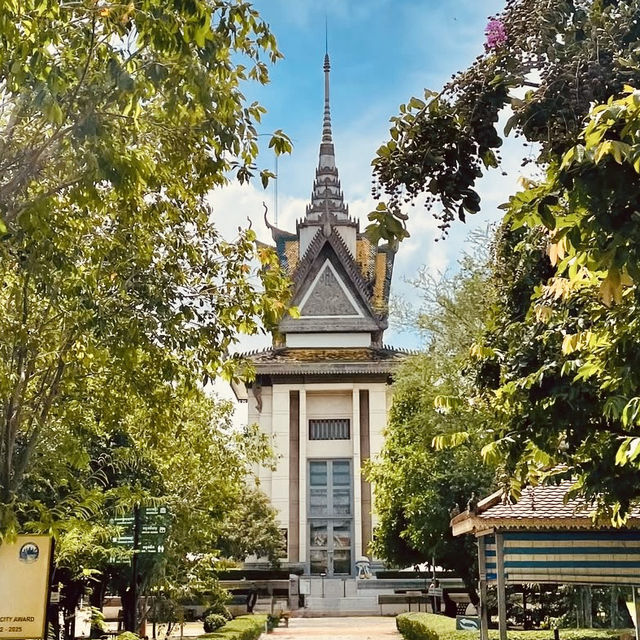 🕊️ "Facing History: A Solemn Visit to Choeung Ek Memorial