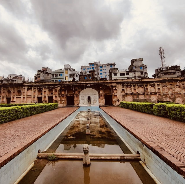 🏰✨ *Lalbagh Fort Dhaka’s Mughal Masterpiece* 🌿🌺