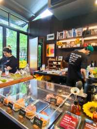 ☕ : calmandcoff cafe คาเฟ่สวนหลวง
