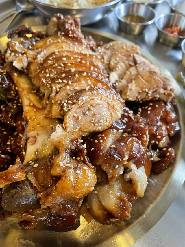 🇰🇷 Pighocks Hongdae 