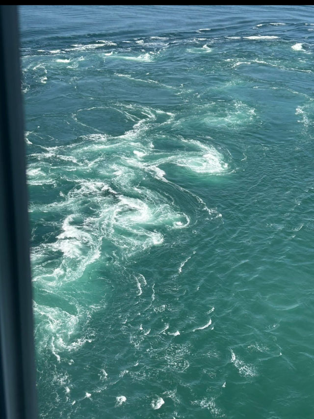 🌊世界が驚く自然の神秘！鳴門の渦潮で心が揺れる旅