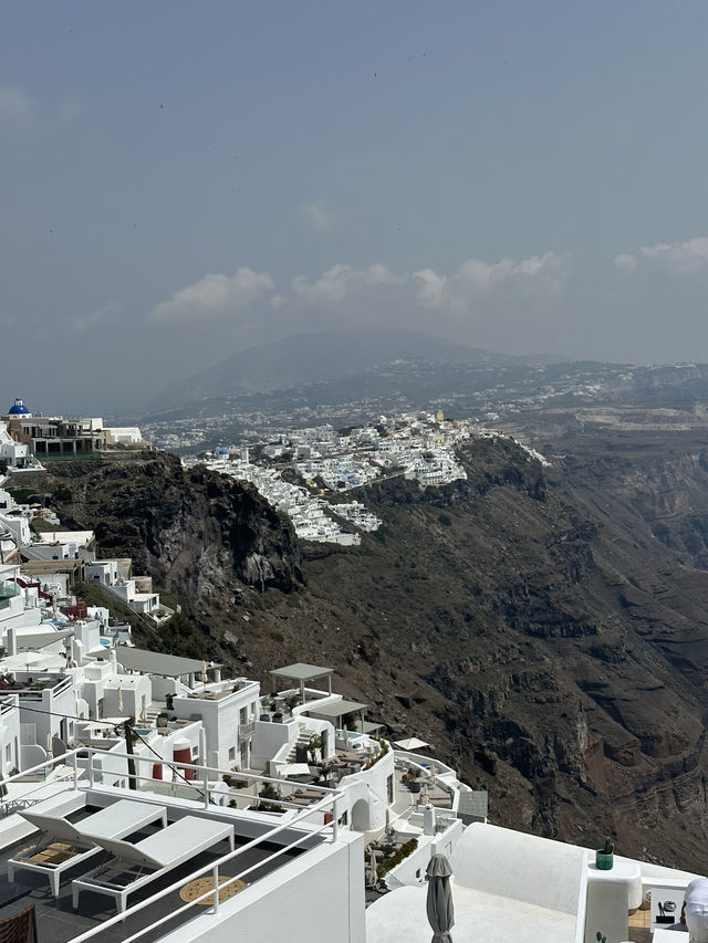 🇬🇷 聖托里尼 Santorini｜在貓咪與夕陽的陪伴下看愛琴海閃閃發光